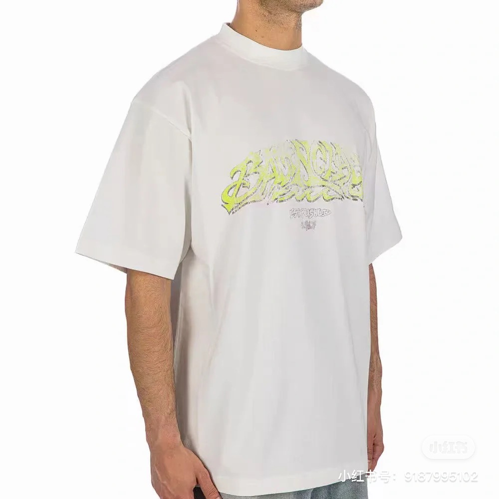 반팔 티셔츠 모델 착용 이미지-S16L3